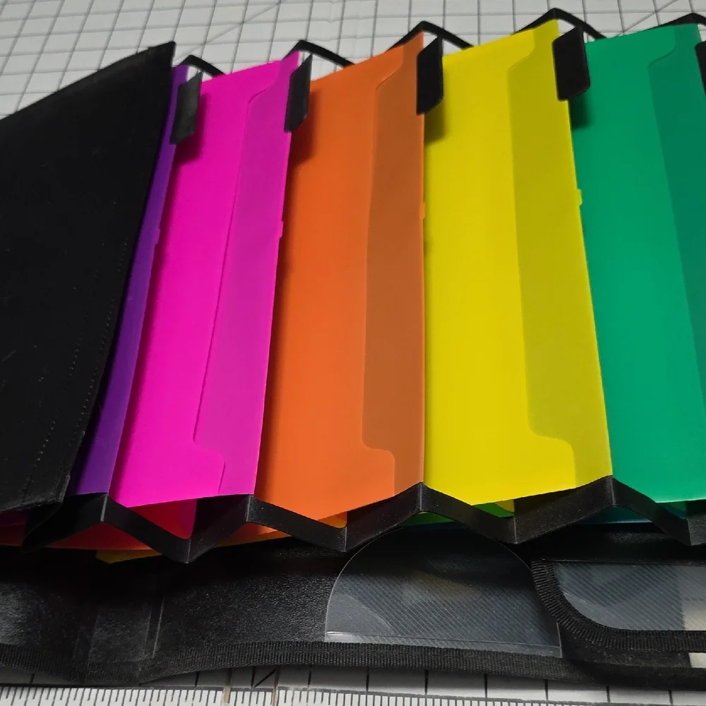 Pendaflex Desk Free Hanging Organizer With Case, 1/3 Tab, 6 Pockets, Letter NWOT
